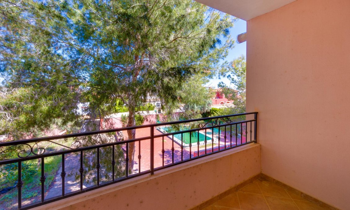 Resale - Villa -
San Miguel de Salinas - Inland