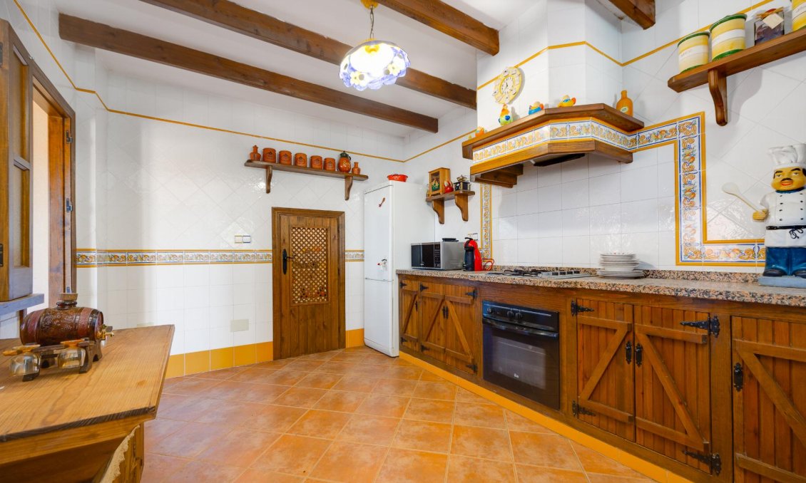 Resale - Villa -
San Miguel de Salinas - Inland