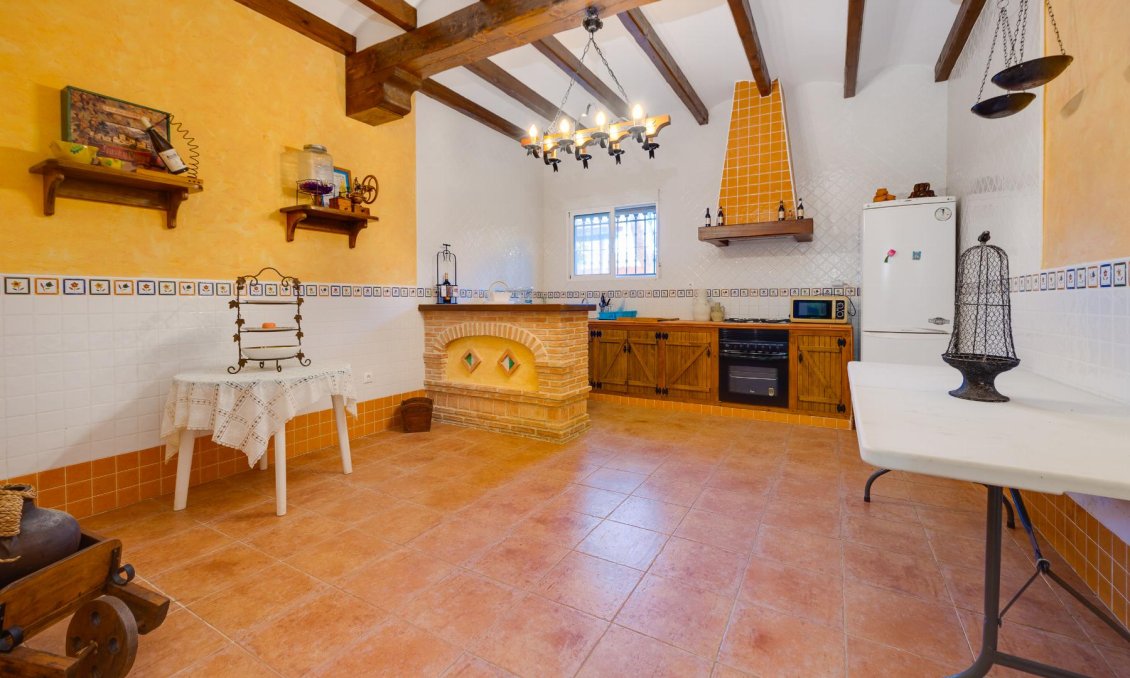 Resale - Villa -
San Miguel de Salinas - Inland