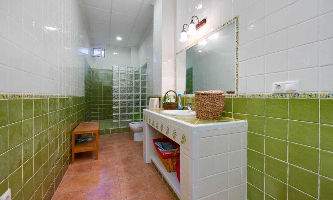Resale - Villa -
San Miguel de Salinas - Inland