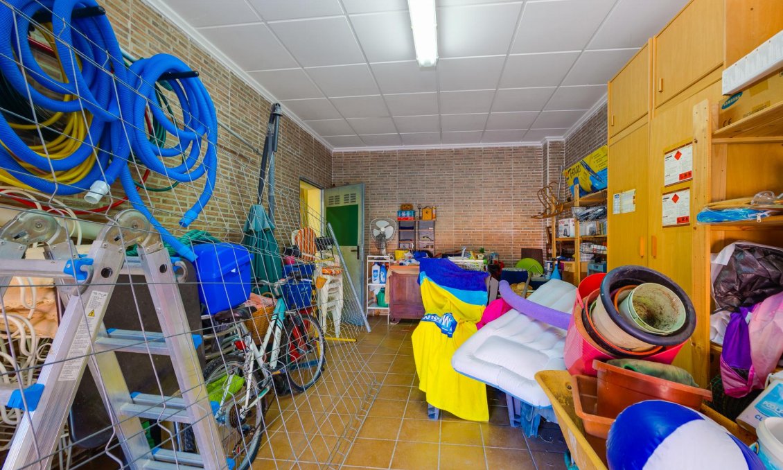 Resale - Villa -
San Miguel de Salinas - Inland