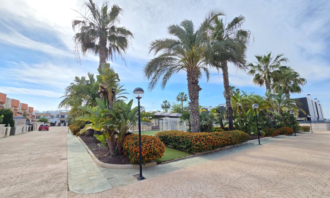 Resale - Apartment -
Orihuela Costa - Costa Blanca