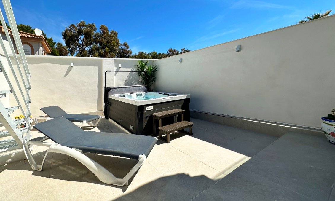 Resale - Townhouse -
Orihuela Costa - Costa Blanca