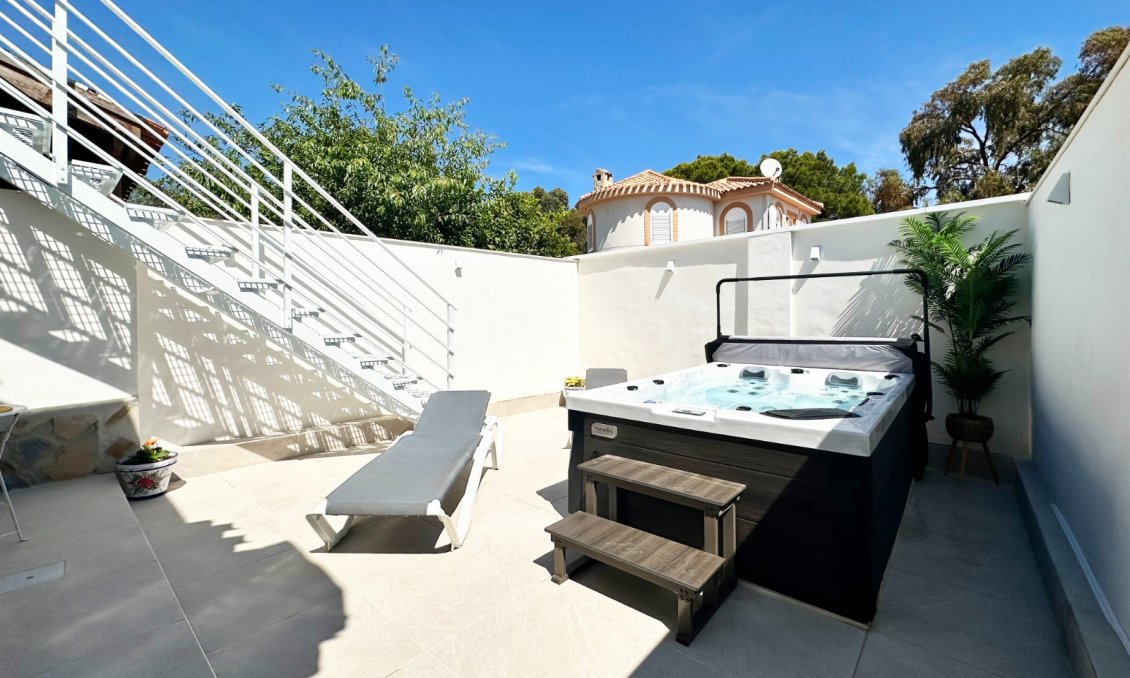 Resale - Townhouse -
Orihuela Costa - Costa Blanca