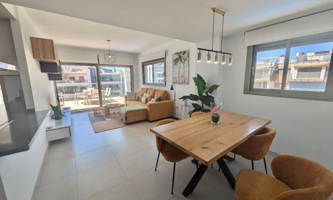 Resale - Penthouse -
Villamartin - Costa Blanca