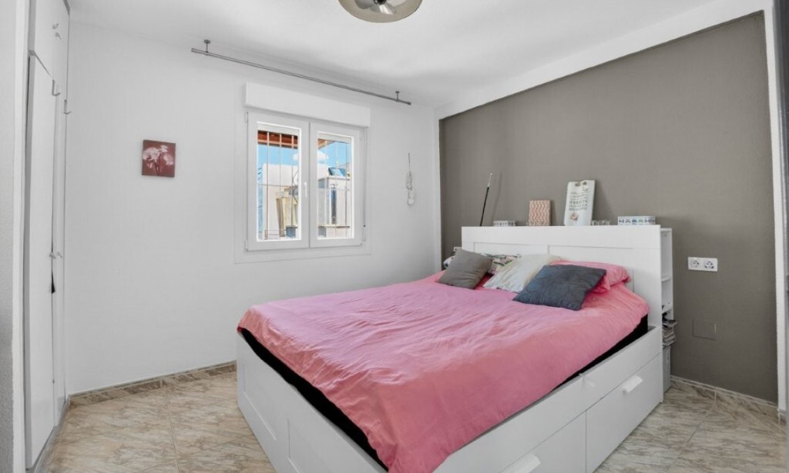 Resale - Penthouse -
Torrevieja - Doña Ines