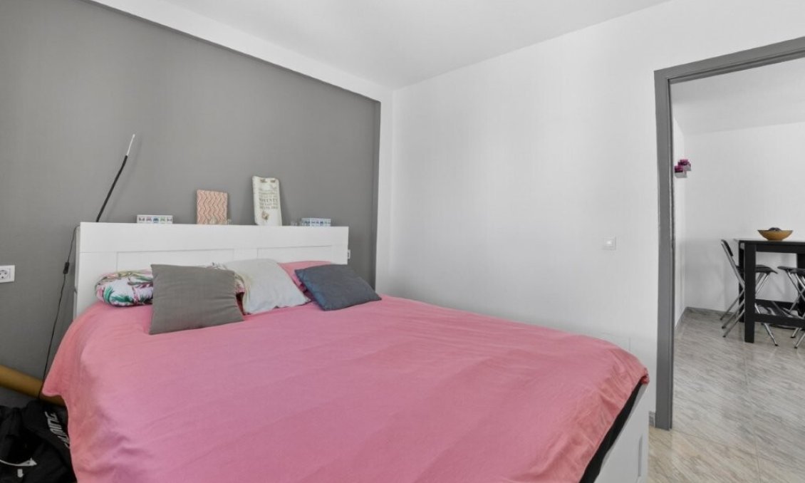 Resale - Penthouse -
Torrevieja - Doña Ines