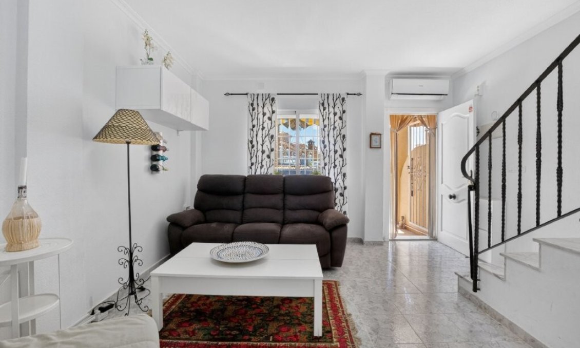 Resale - Townhouse -
Torrevieja - Aguas Nuevas