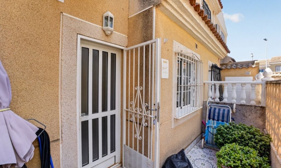 Resale - Townhouse -
Torrevieja - Aguas Nuevas
