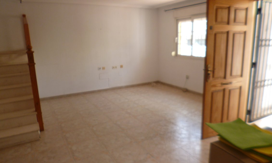 Használt Ingatlanok - Sorház -
Playa Flamenca - Costa Blanca