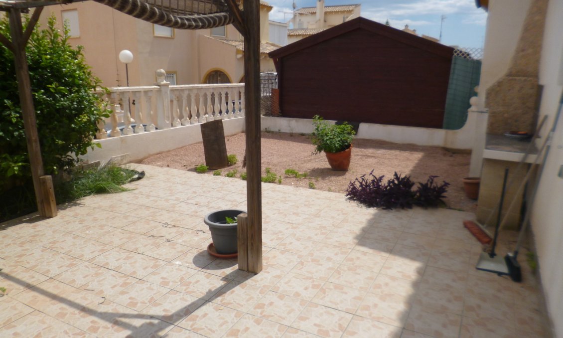 Használt Ingatlanok - Sorház -
Playa Flamenca - Costa Blanca