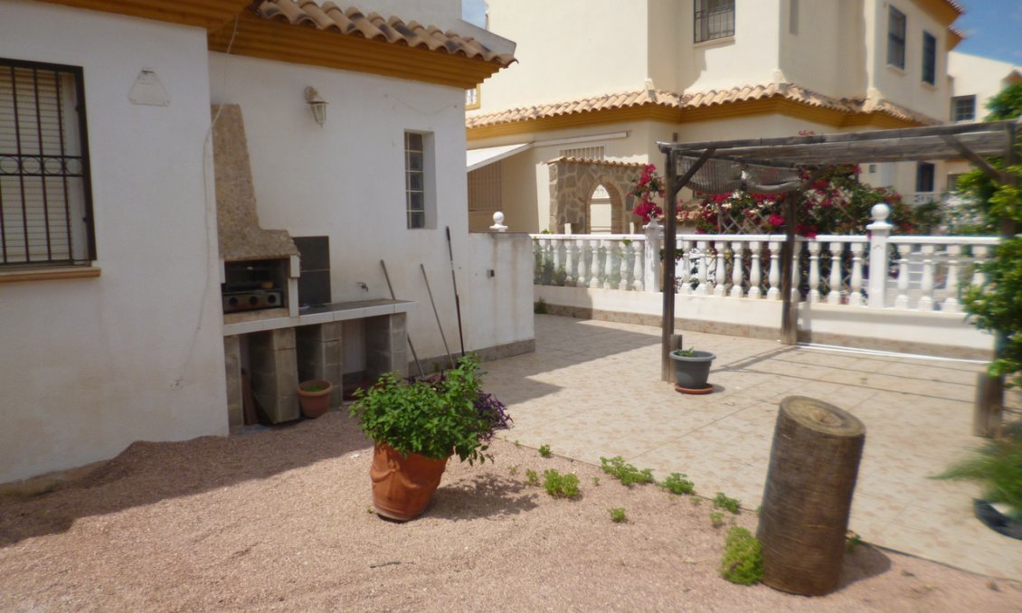 Használt Ingatlanok - Sorház -
Playa Flamenca - Costa Blanca
