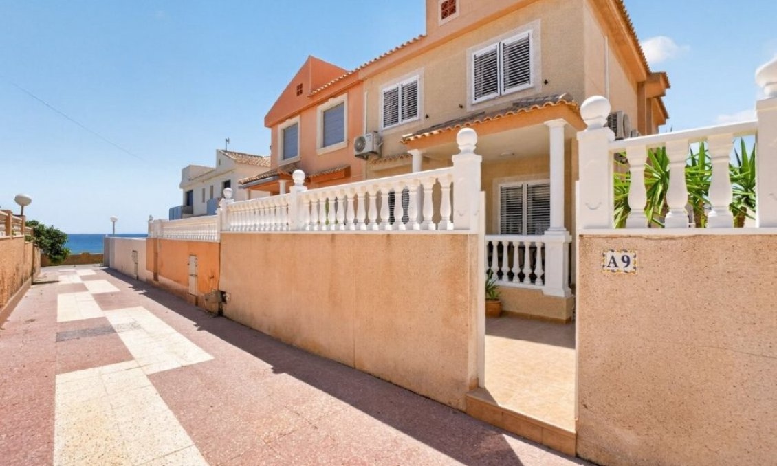 Resale - Townhouse -
Torrevieja - Cabo Cervera