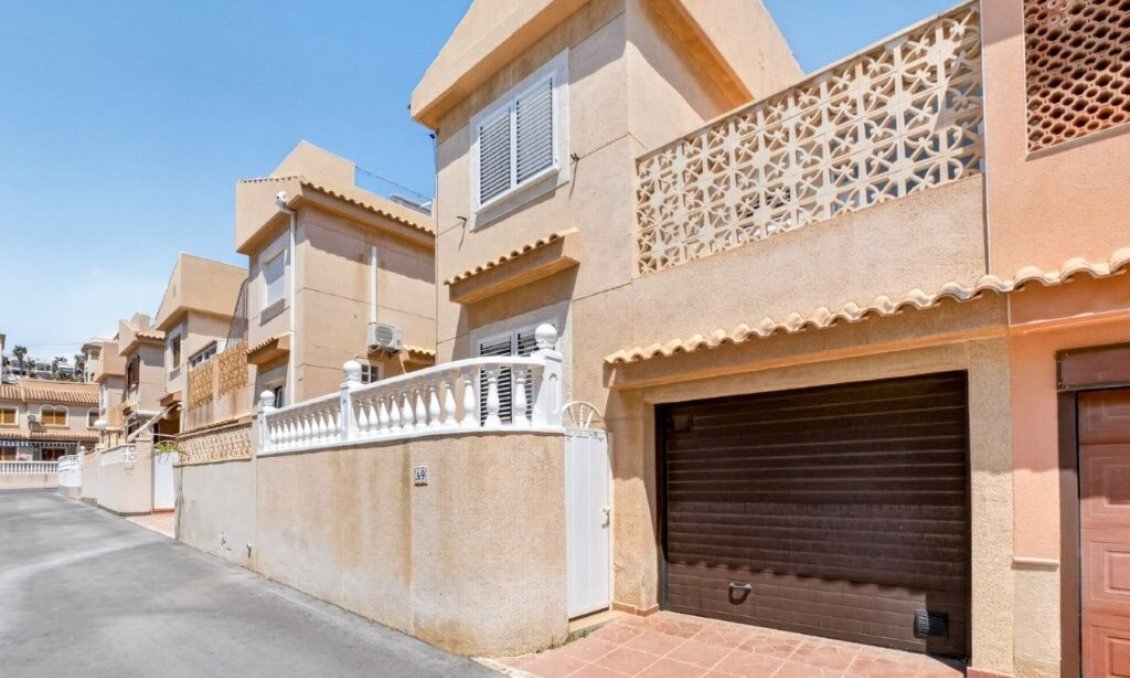 Resale - Townhouse -
Torrevieja - Cabo Cervera