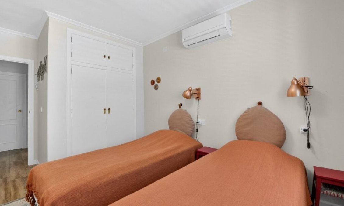 Resale - Townhouse -
Torrevieja - Cabo Cervera