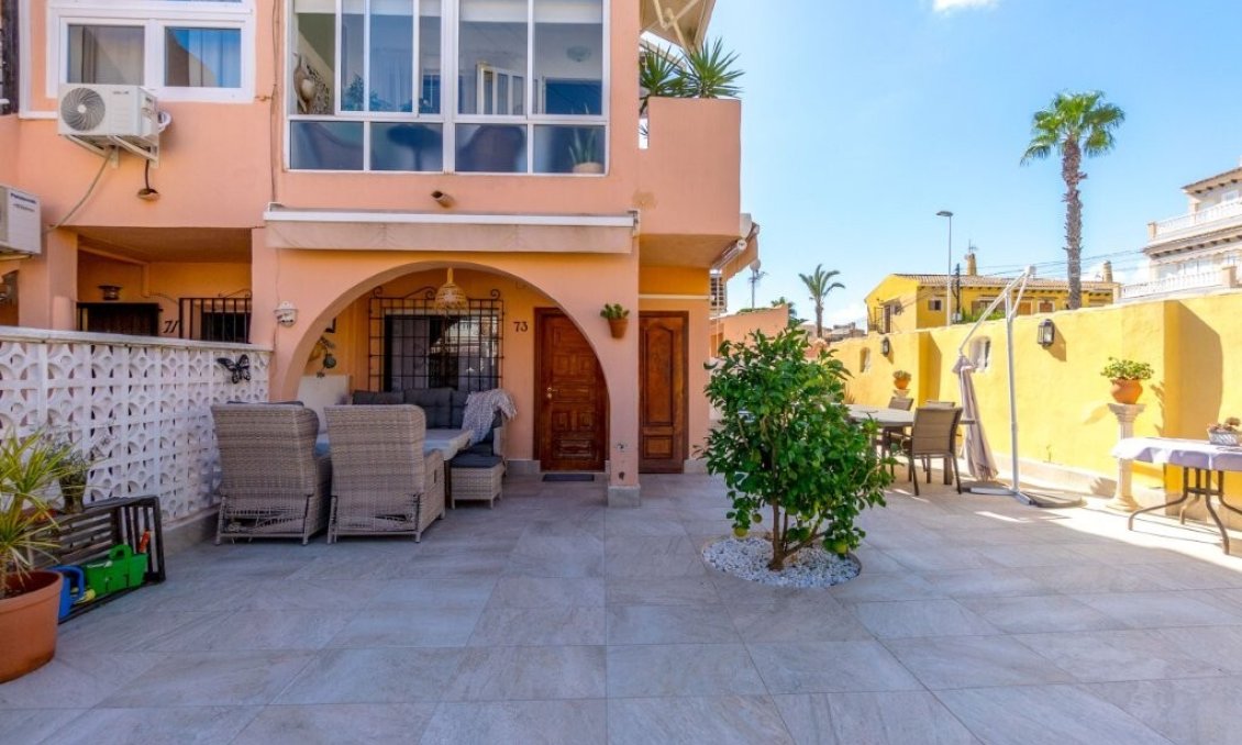 Resale - Apartment -
Torrevieja - La Rosaleda