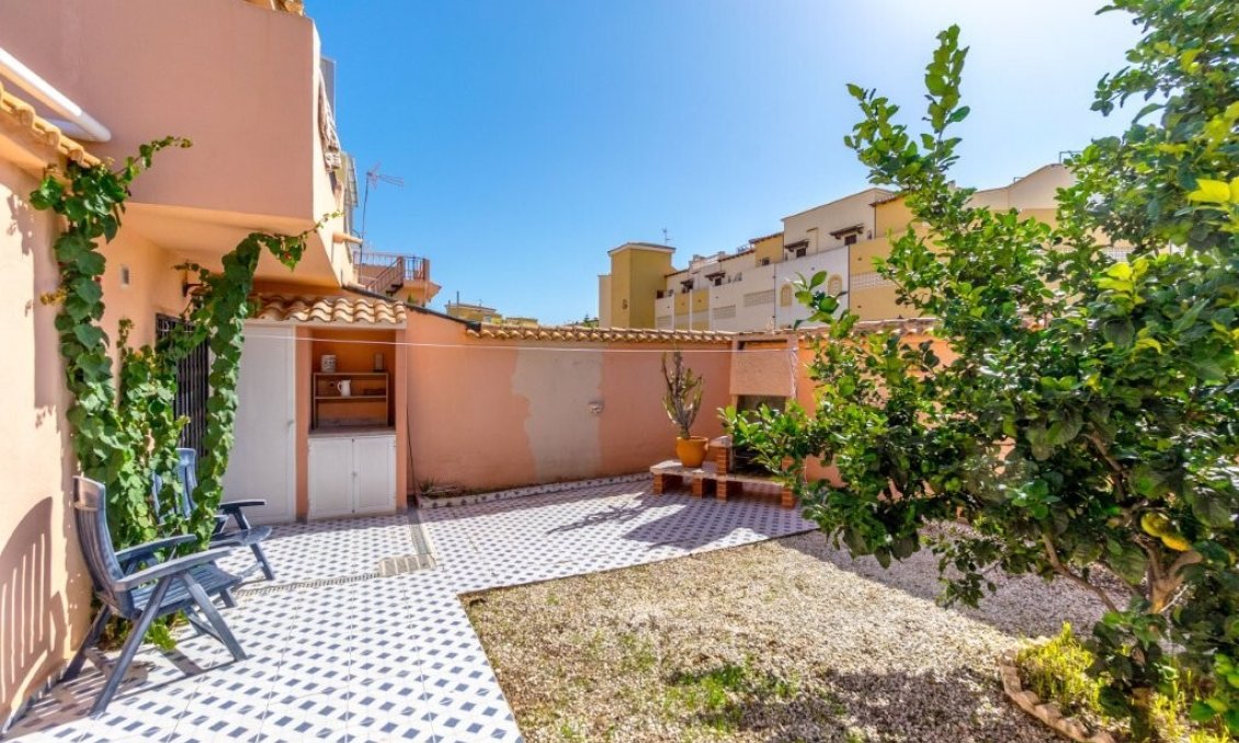 Resale - Apartment -
Torrevieja - La Rosaleda