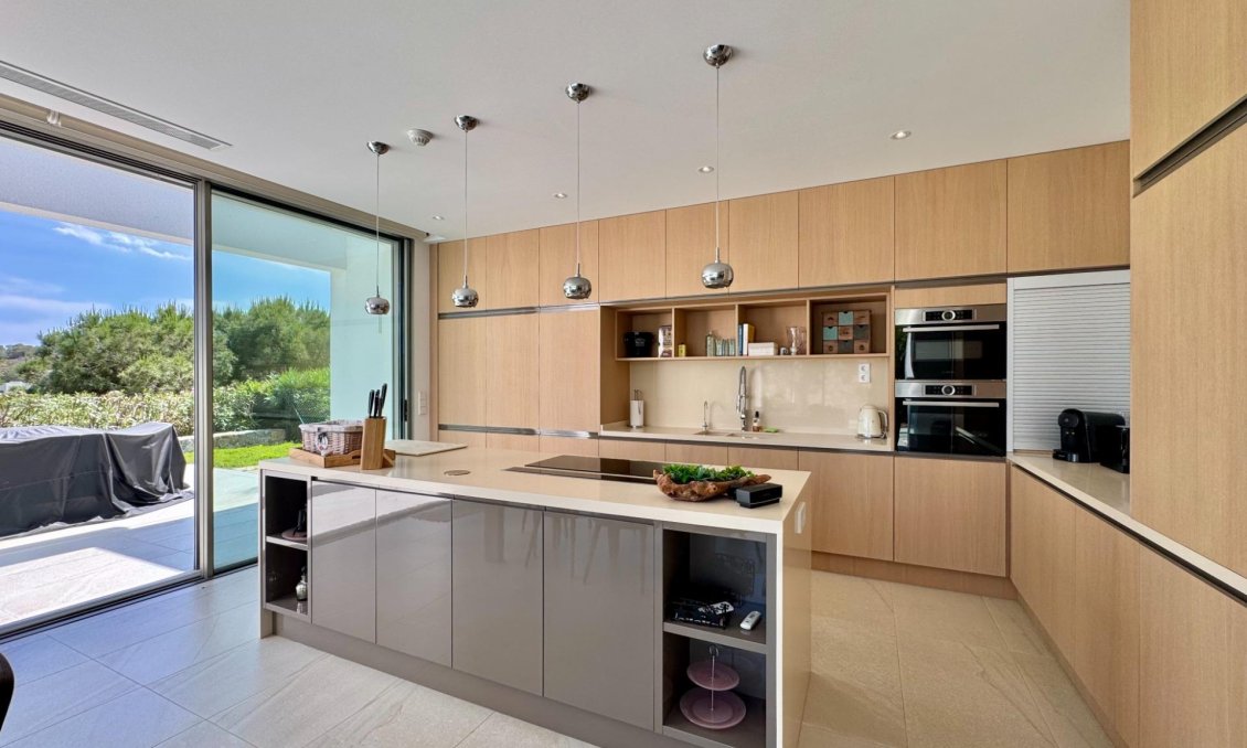 Resale - Villa -
Orihuela - Las Colinas Golf
