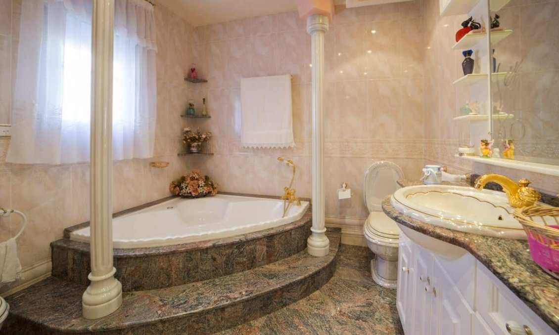 Resale - Townhouse -
Los Alcazares - Centro