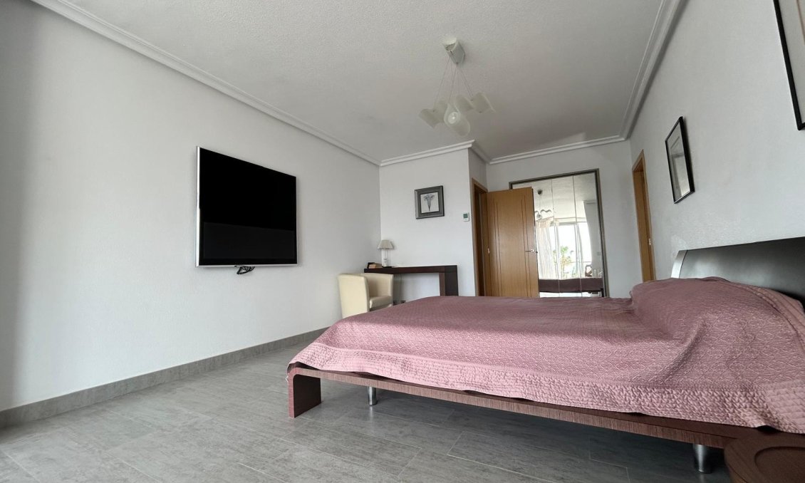 Használt Ingatlanok - Villa -
Ciudad Quesada - Costa Blanca Sur