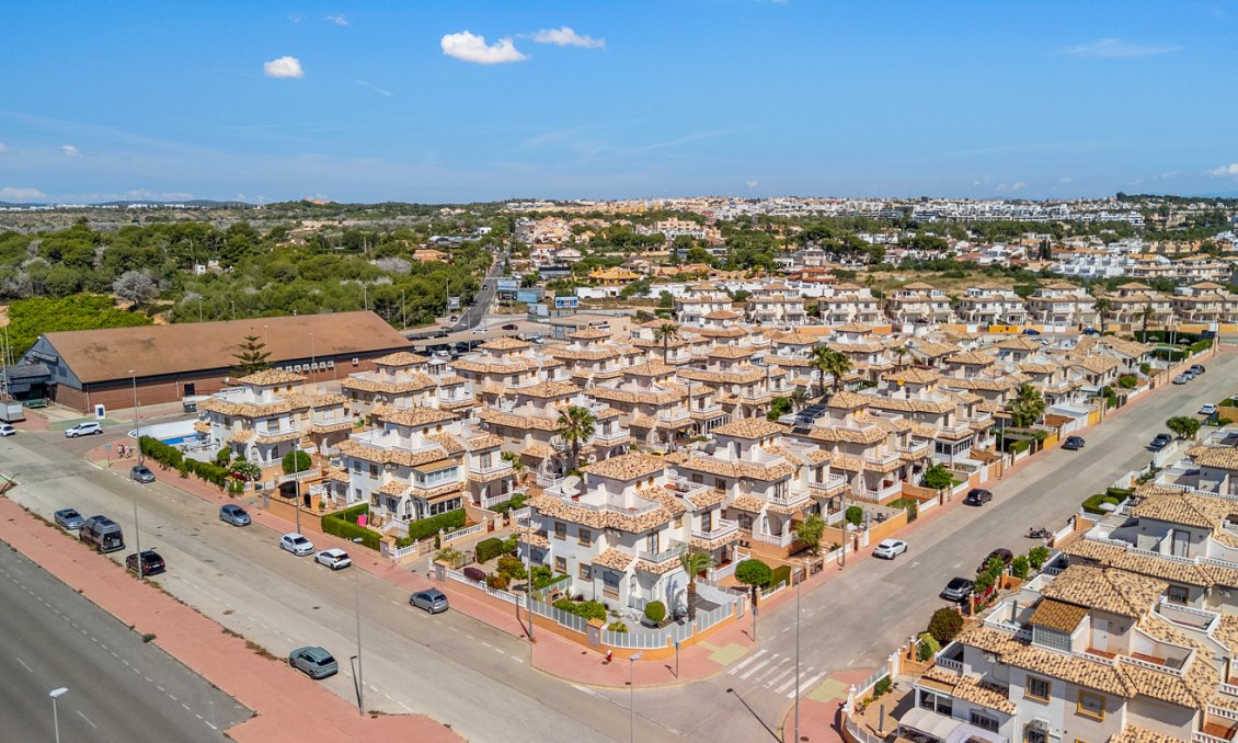 Resale - Townhouse -
Cabo Roig - Costa Blanca