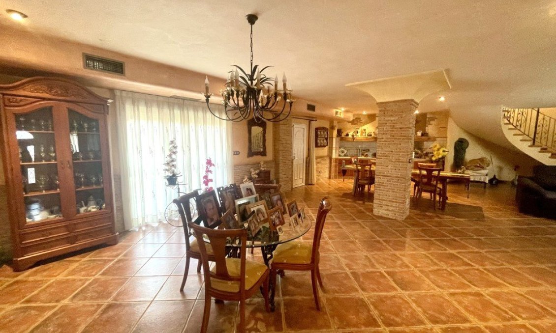 Resale - Villa -
Formentera del Segura - Costa Blanca