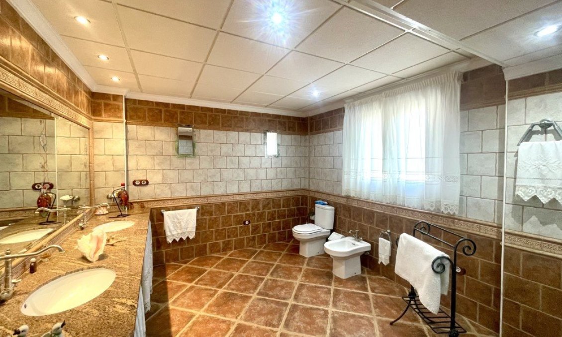 Resale - Villa -
Formentera del Segura - Costa Blanca