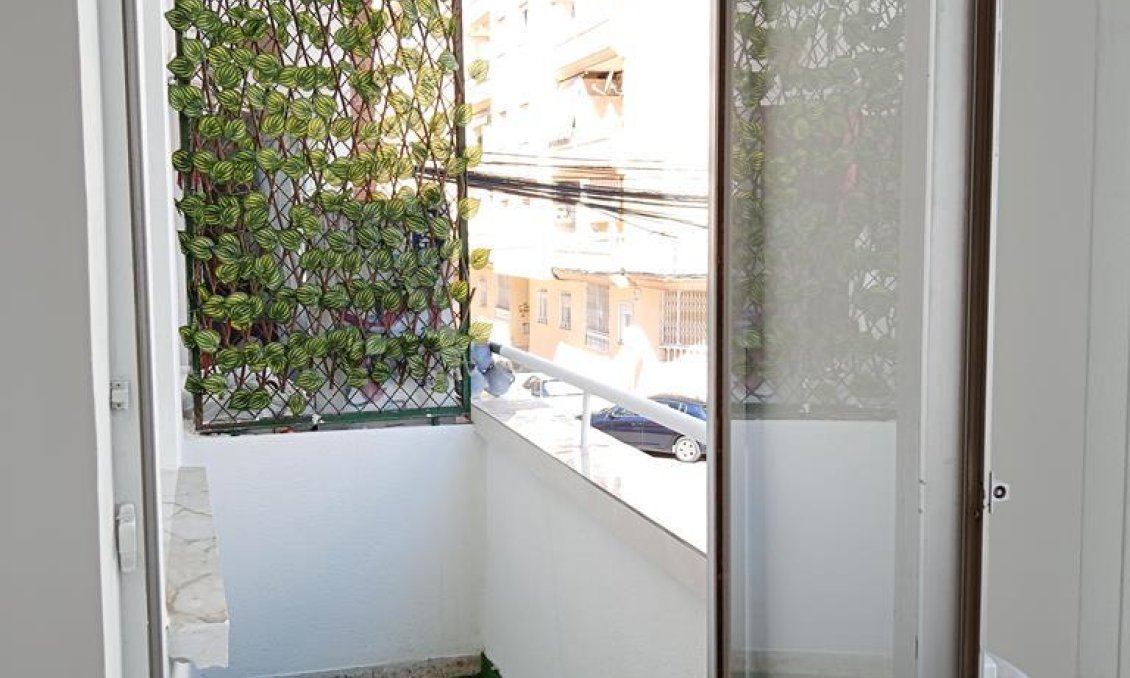 Resale - Apartment -
Torrevieja - El Molino