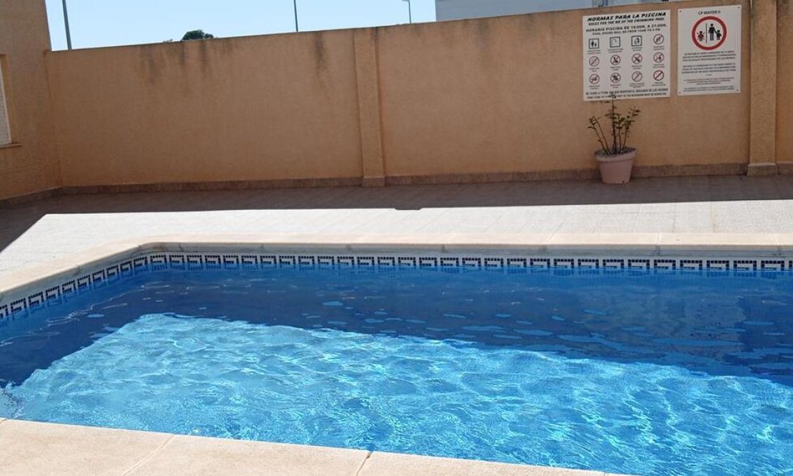 Resale - Apartment -
Los Montesinos - PUEBLO CENTRO