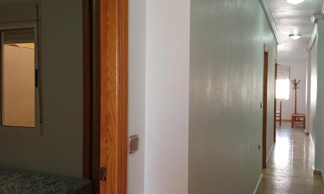 Resale - Apartment -
Los Montesinos - PUEBLO CENTRO