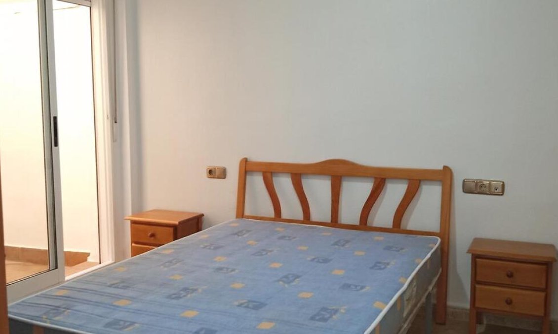 Resale - Apartment -
Los Montesinos - PUEBLO CENTRO