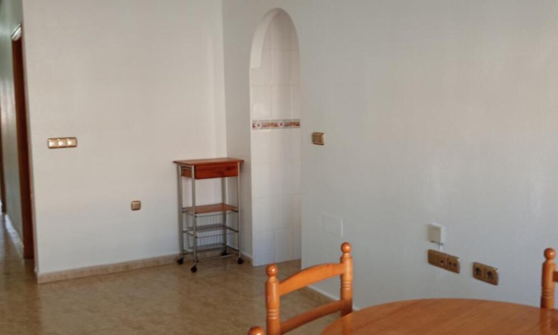 Resale - Apartment -
Los Montesinos - PUEBLO CENTRO