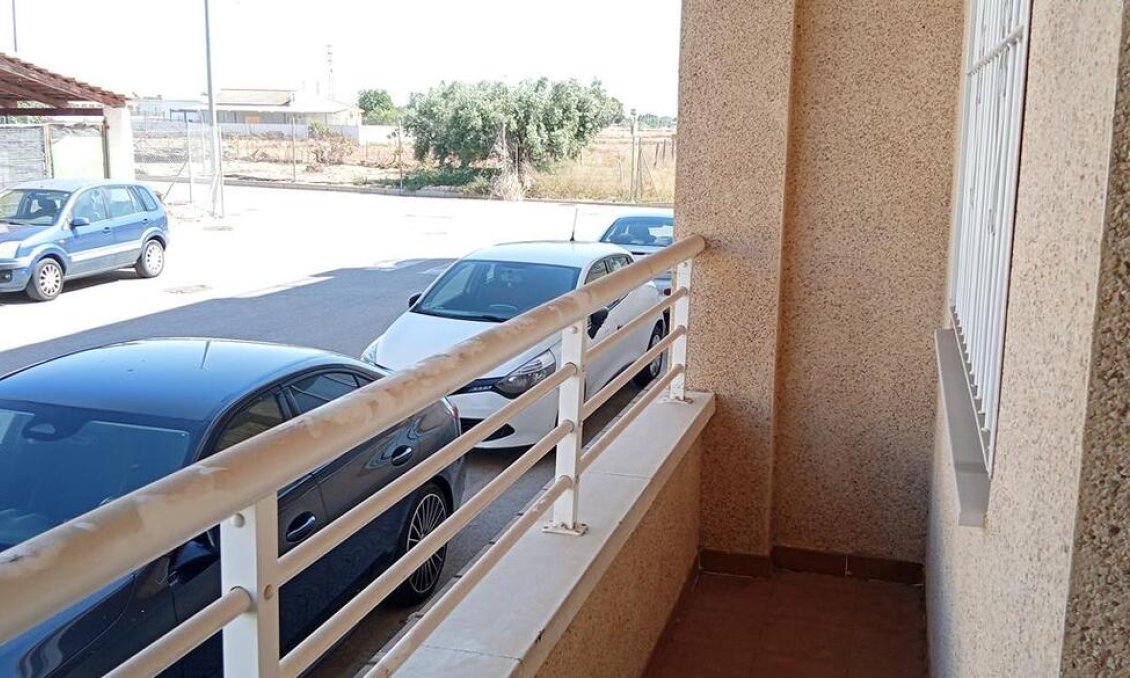 Resale - Apartment -
Los Montesinos - PUEBLO CENTRO
