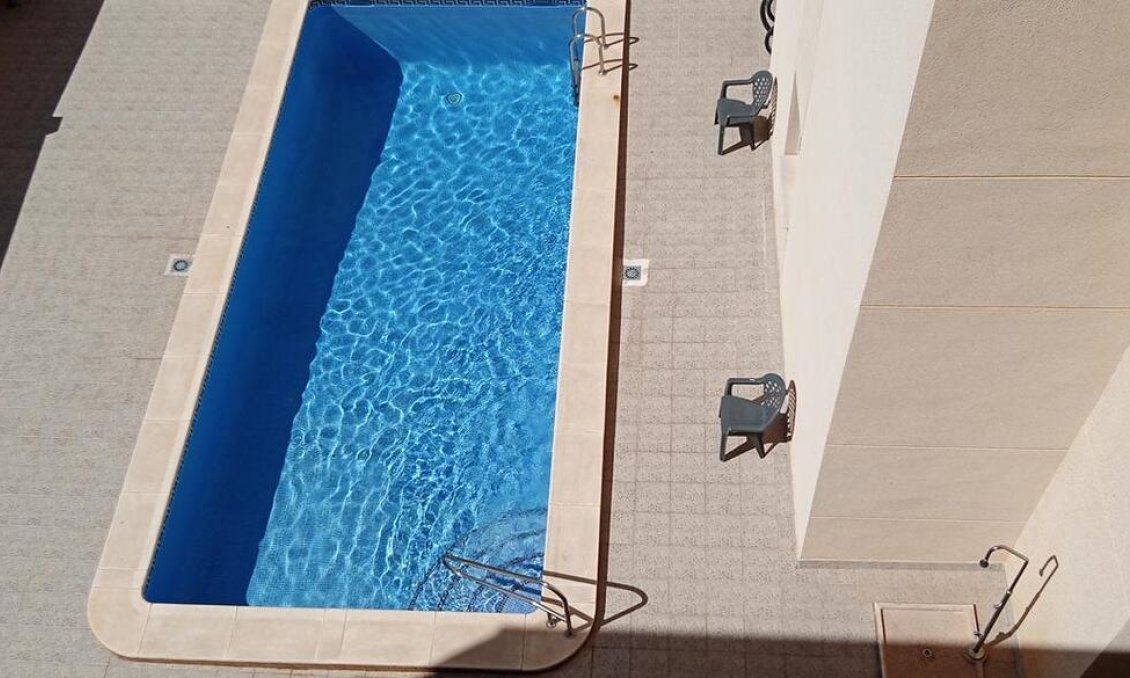 Resale - Apartment -
Los Montesinos - PUEBLO CENTRO