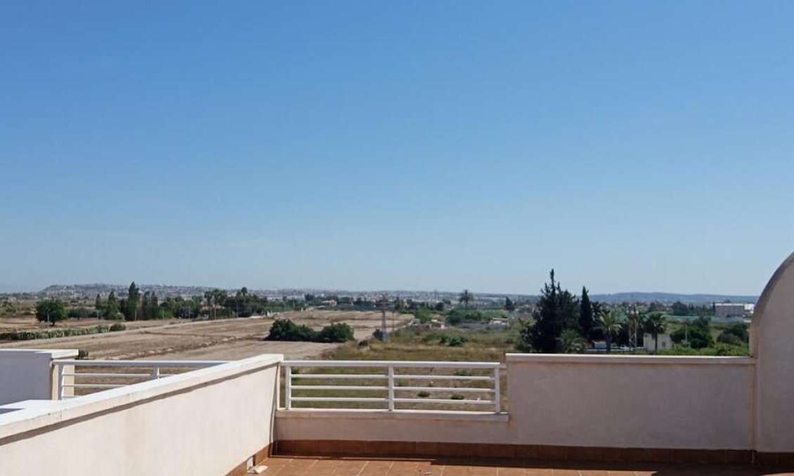 Resale - Apartment -
Los Montesinos - PUEBLO CENTRO