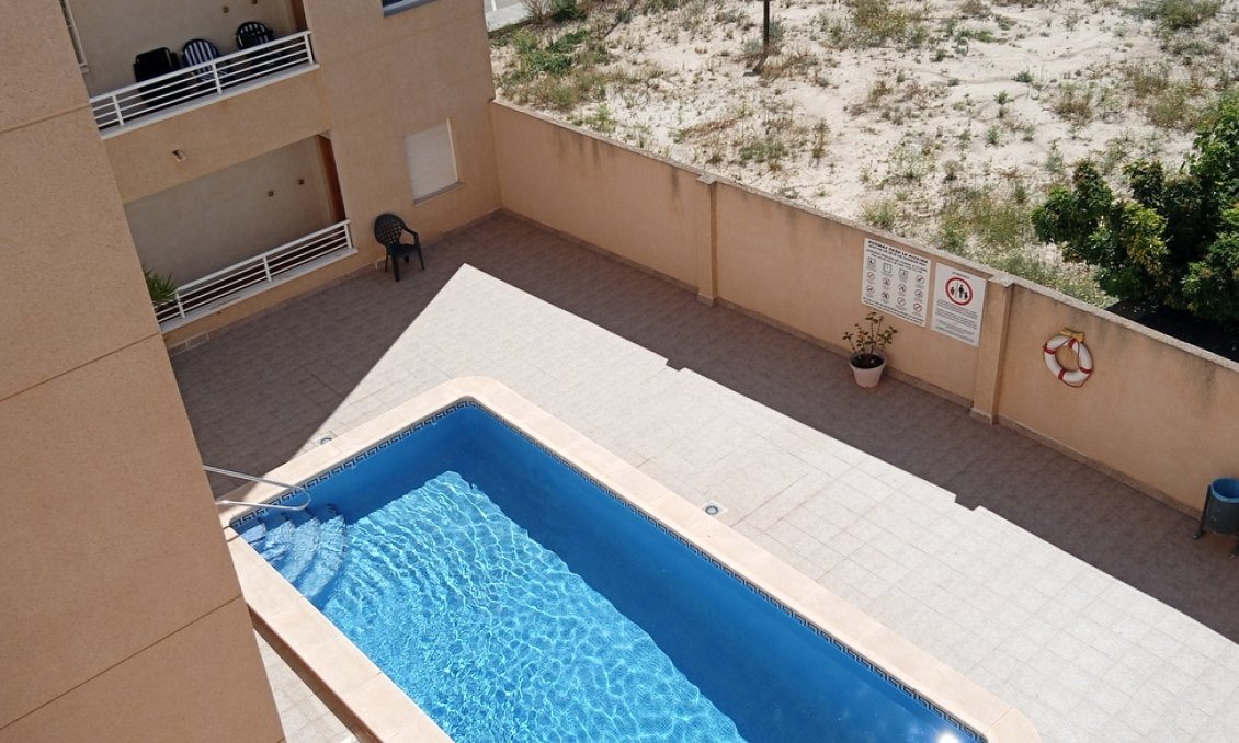 Resale - Apartment -
Los Montesinos - PUEBLO CENTRO