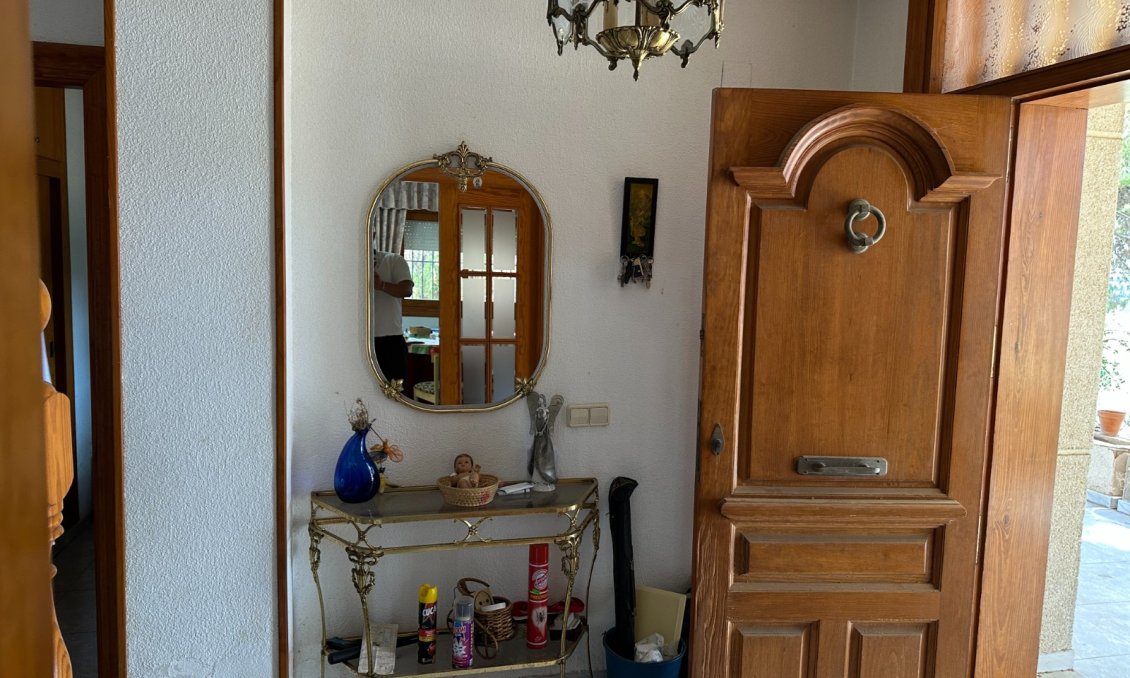 Resale - Villa -
Torrevieja - Costa Blanca