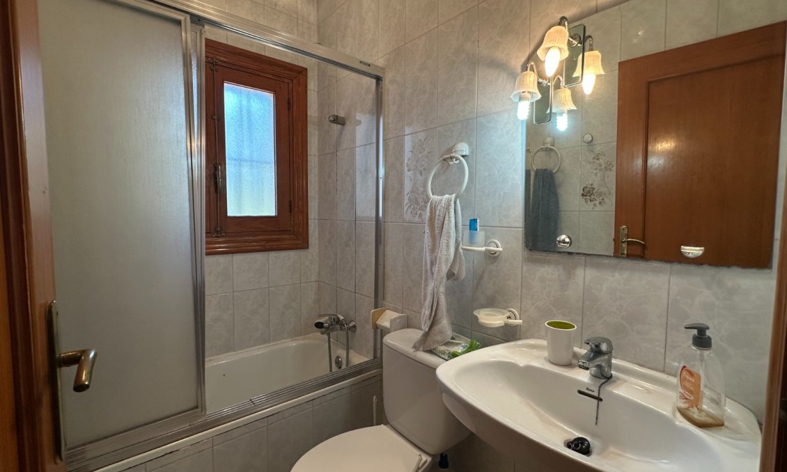 Resale - Villa -
Torrevieja - Costa Blanca