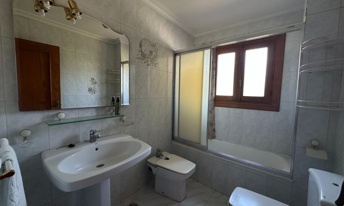 Resale - Villa -
Torrevieja - Costa Blanca
