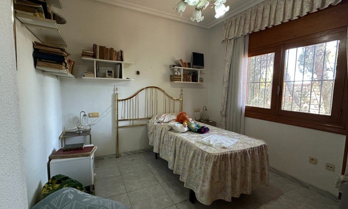Resale - Villa -
Torrevieja - Costa Blanca