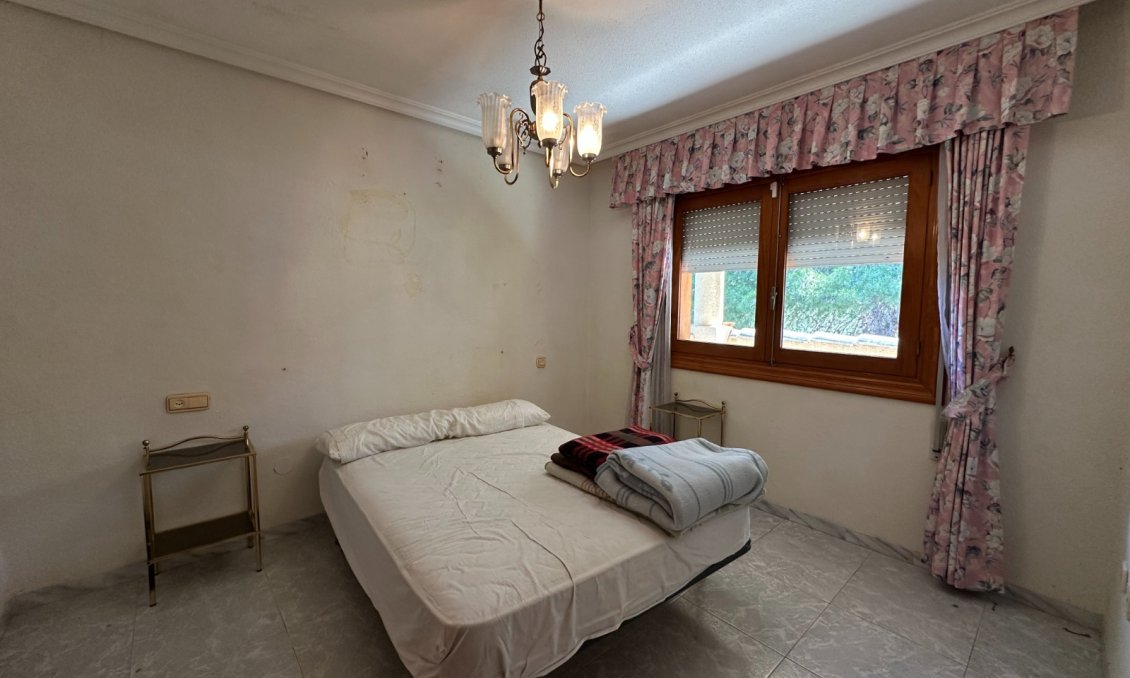 Resale - Villa -
Torrevieja - Costa Blanca