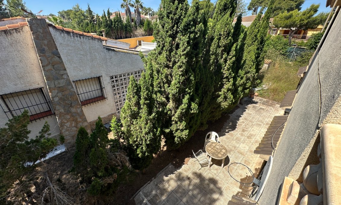 Resale - Villa -
Torrevieja - Costa Blanca