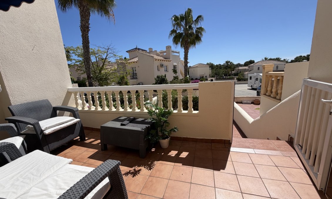 Resale - Villa -
Las Ramblas Golf - Inland