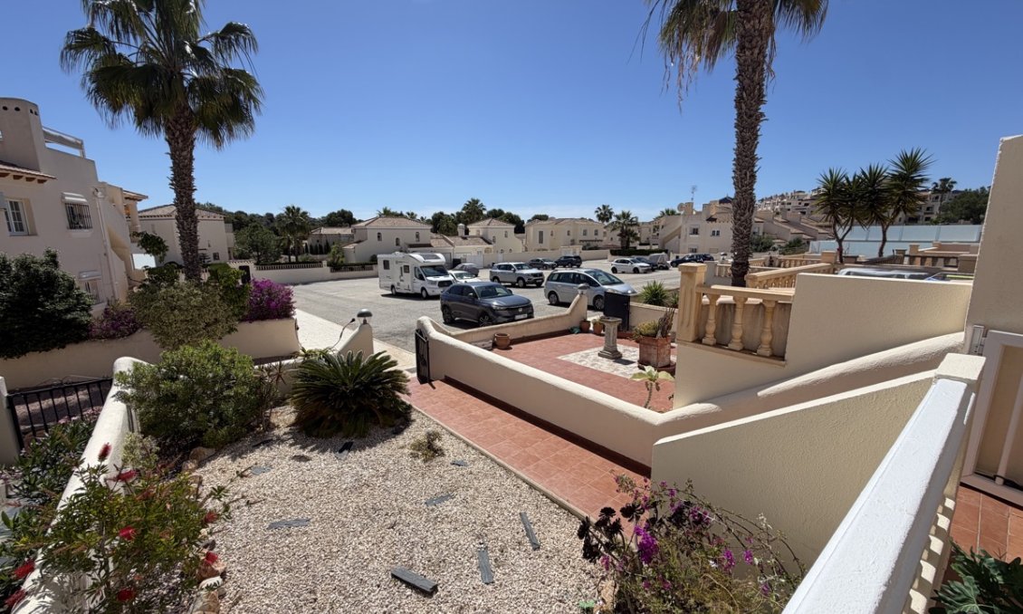 Resale - Villa -
Las Ramblas Golf - Inland