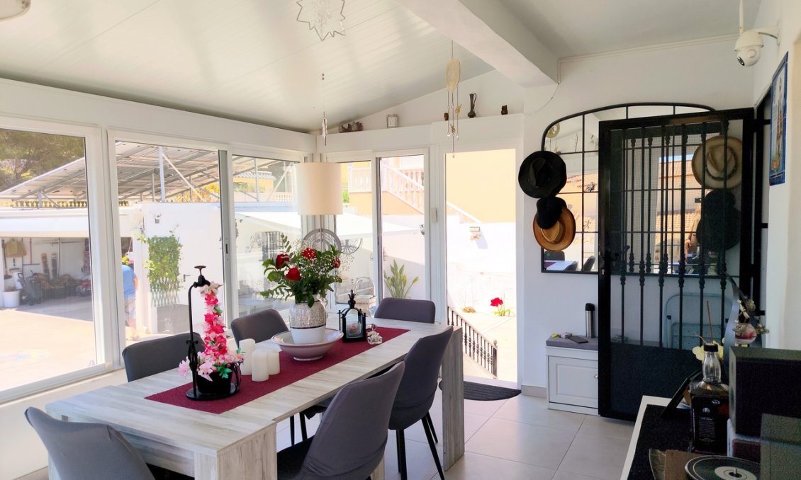 Resale - Villa -
San Miguel / Vistabella Golf - Inland