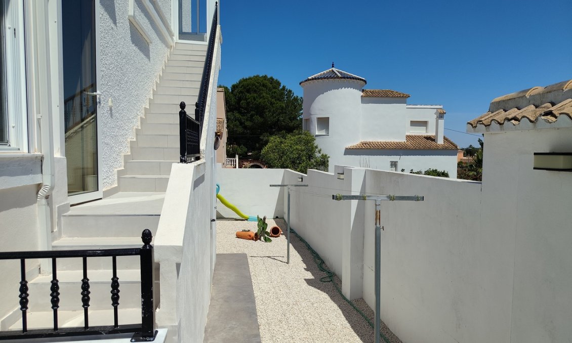 Resale - Villa -
San Miguel / Vistabella Golf - Inland