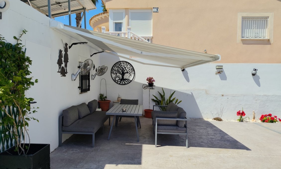 Resale - Villa -
San Miguel / Vistabella Golf - Inland
