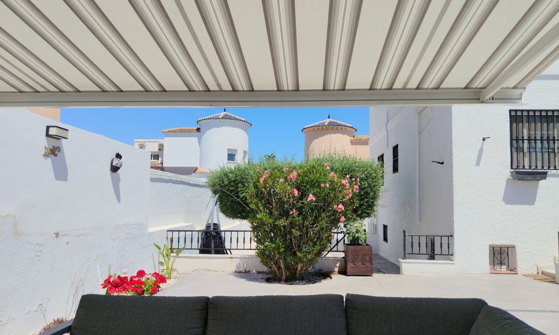 Resale - Villa -
San Miguel / Vistabella Golf - Inland