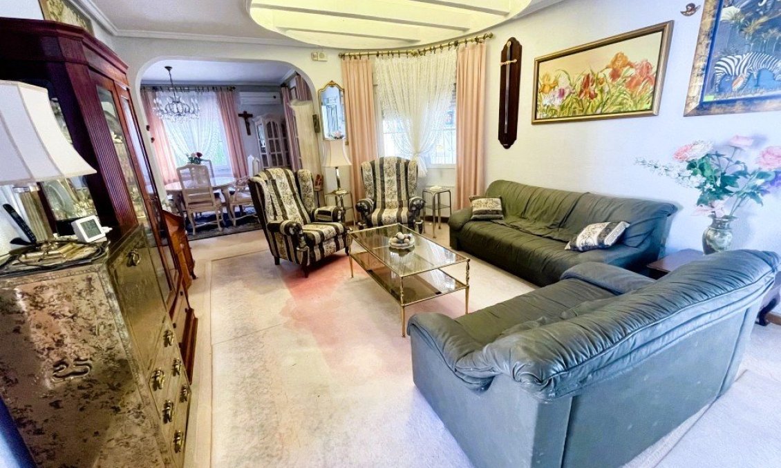 Resale - Villa -
Ciudad Quesada - Costa Blanca