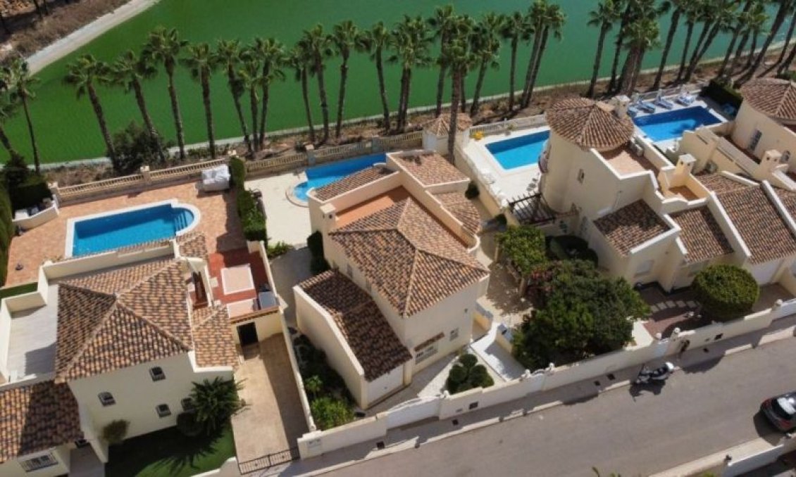 Wiederverkauf - Villa -
Orihuela Costa - Costa Blanca